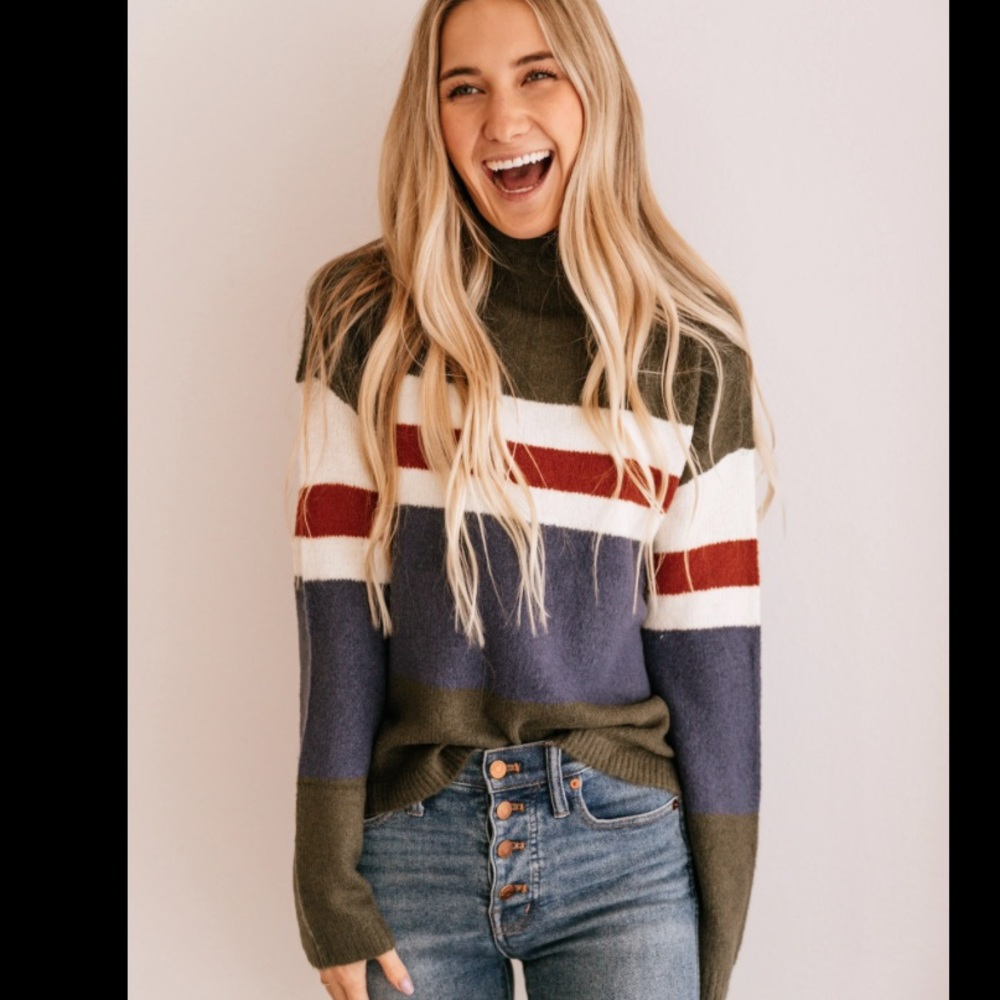 Hem & Thread Sweater - Picture 2 of 15
